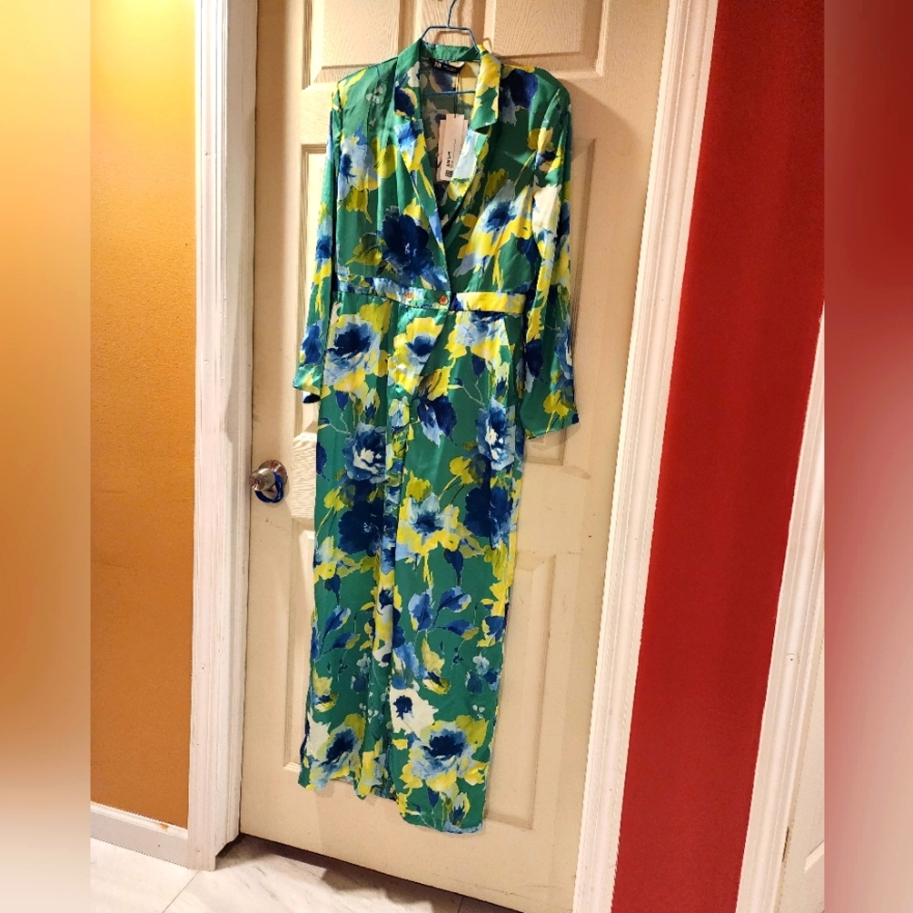 Woman's clothes